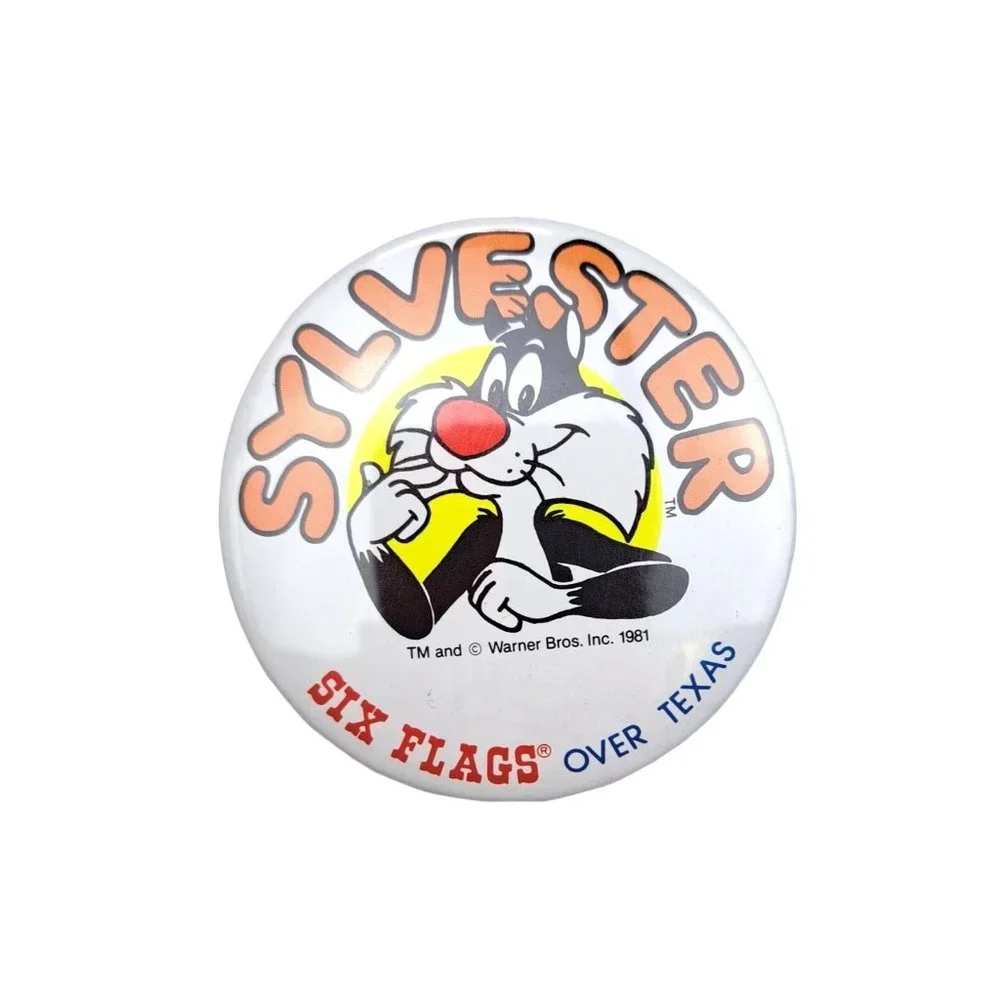 Vintage Six Flags Over Texas Sylvester The Cat Pin Button Souvenir Looney Tunes